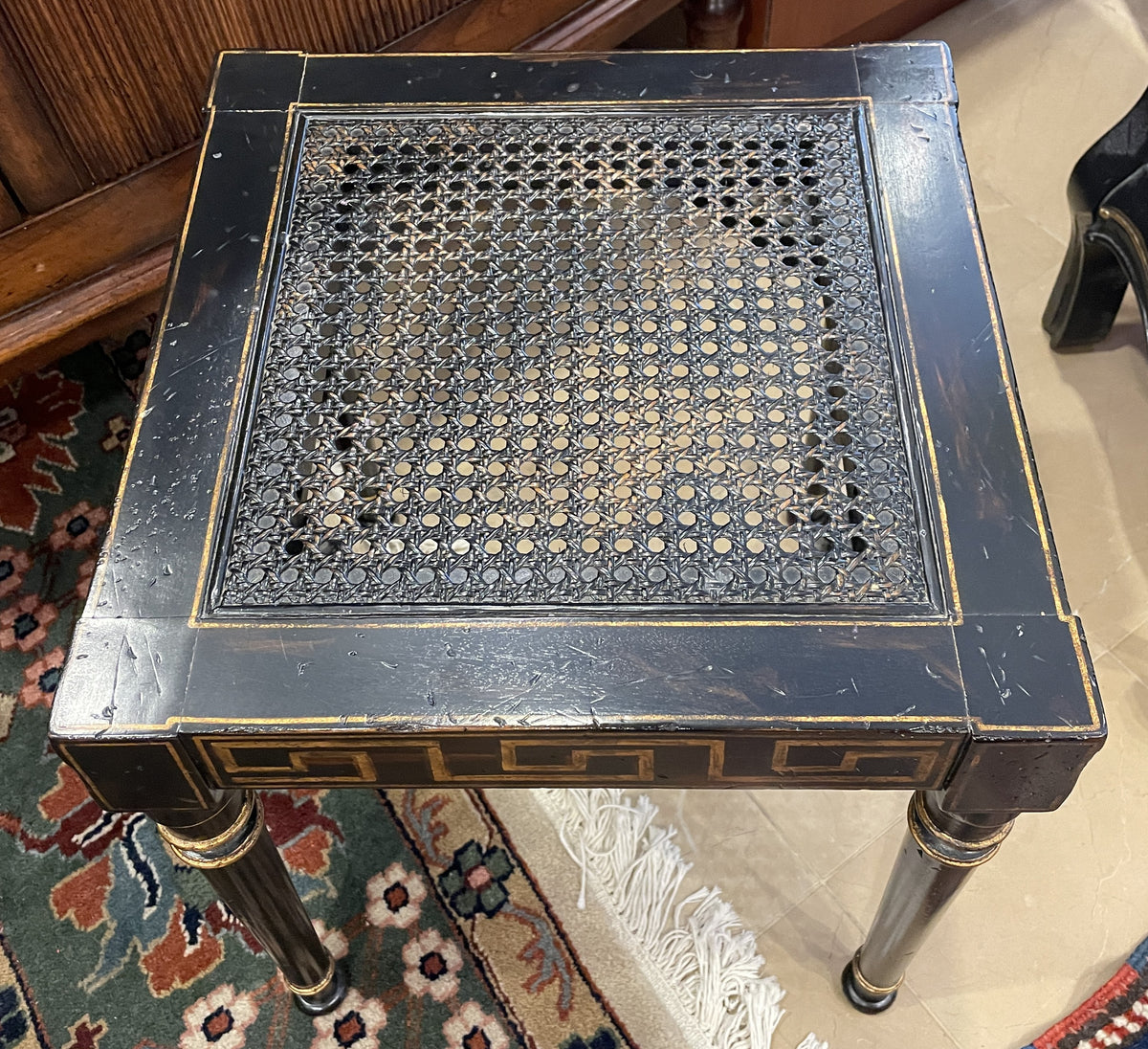 Greek Key Regency Bench/Table with Caned Top (0QO00K)