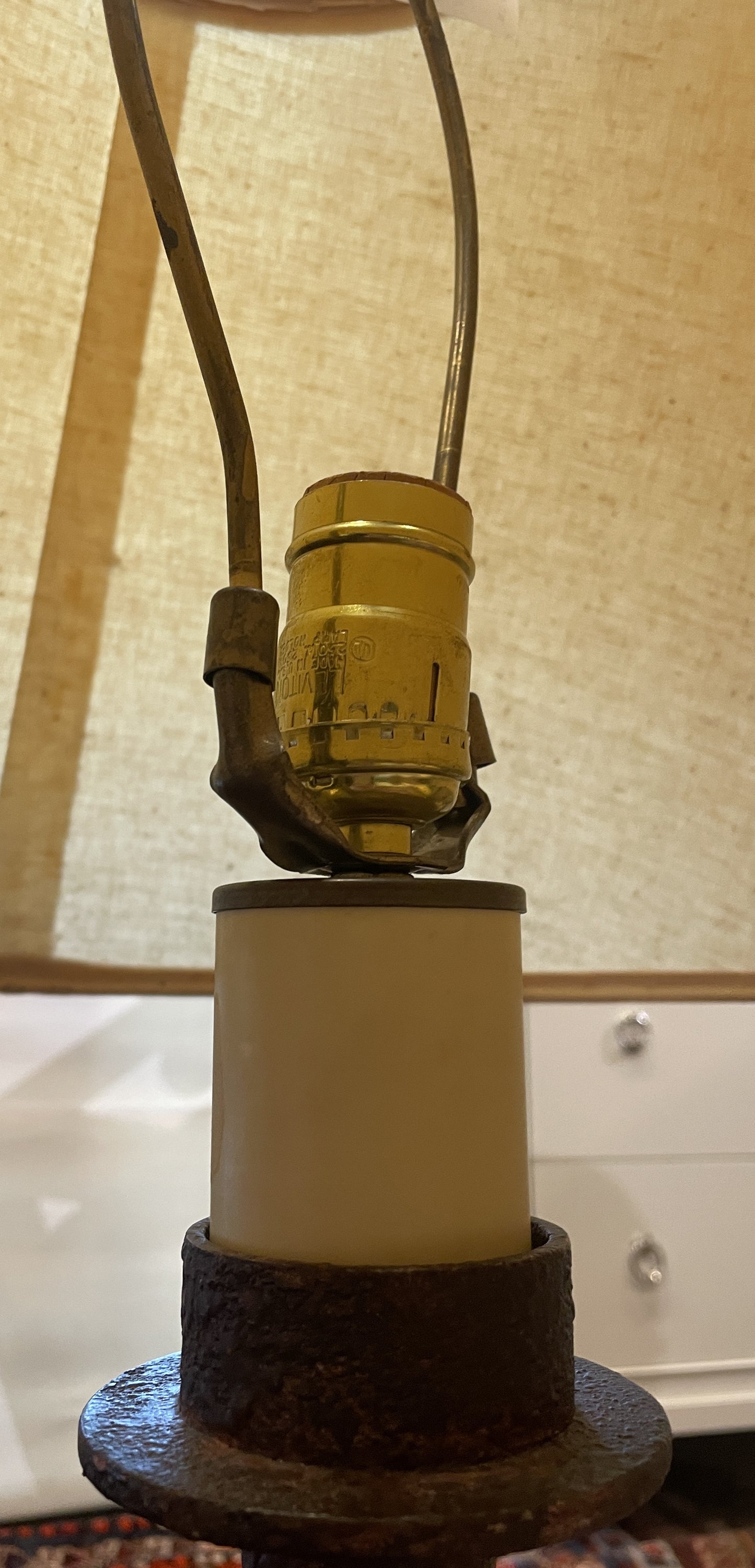 Iron Tripod Table Lamp (0JL02A)