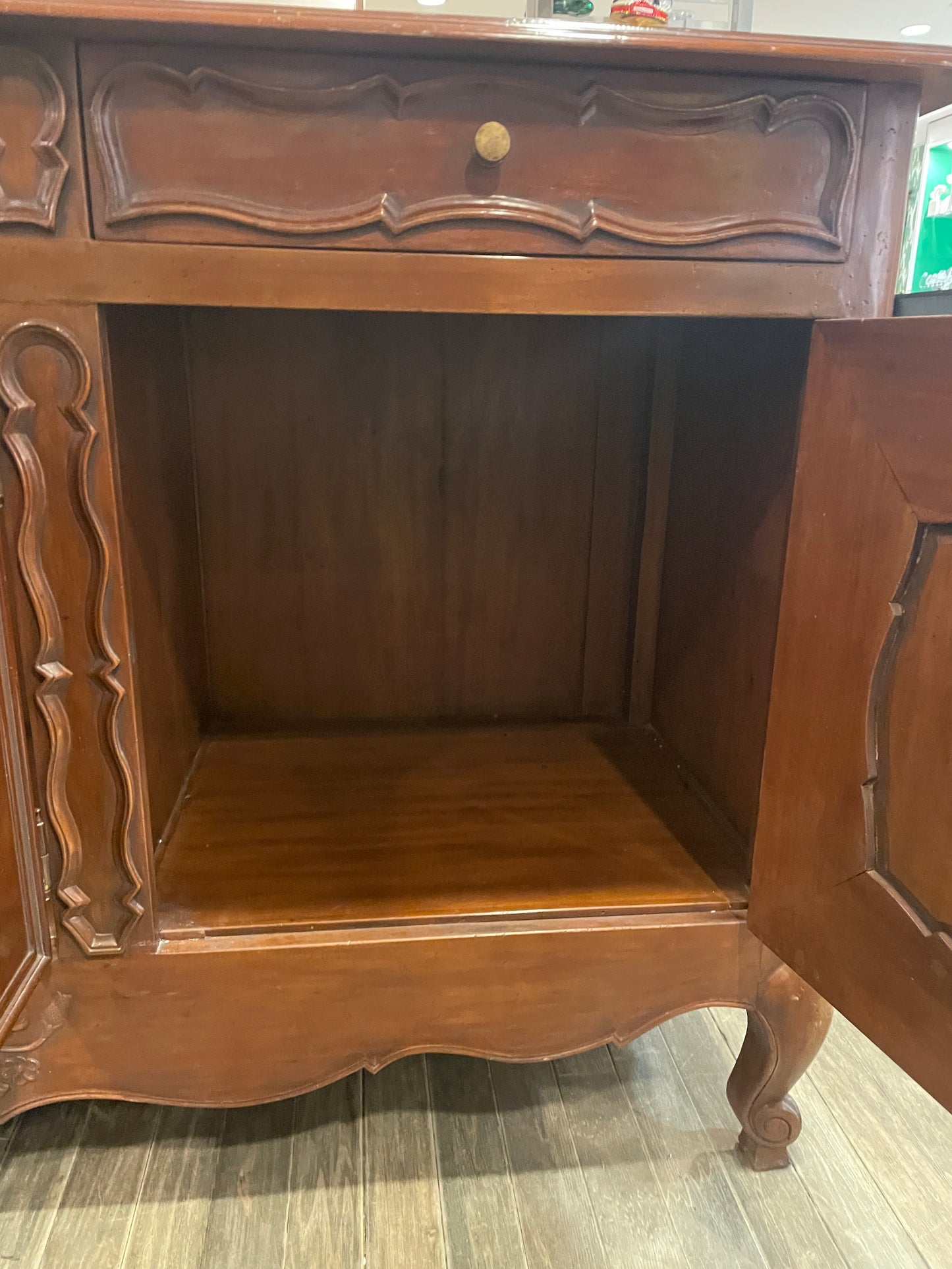 Antique French Provincial Buffet (0J4001)