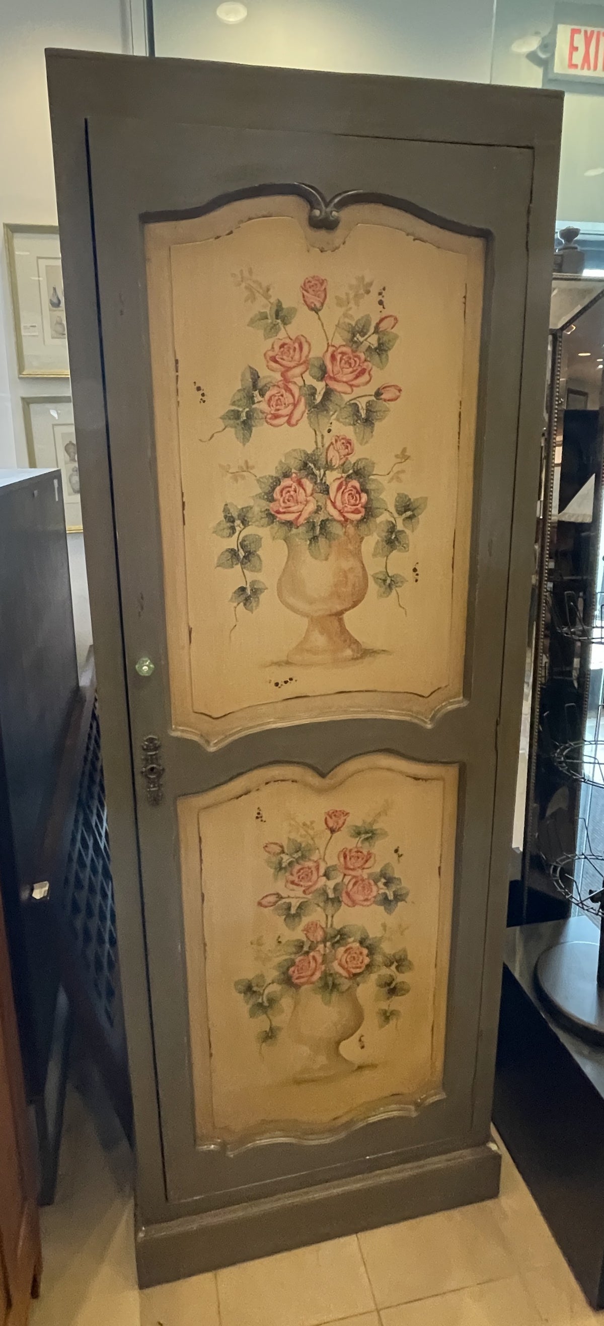 Tyrolean Style Wall Pantry/Cabinet (0QO00Q)