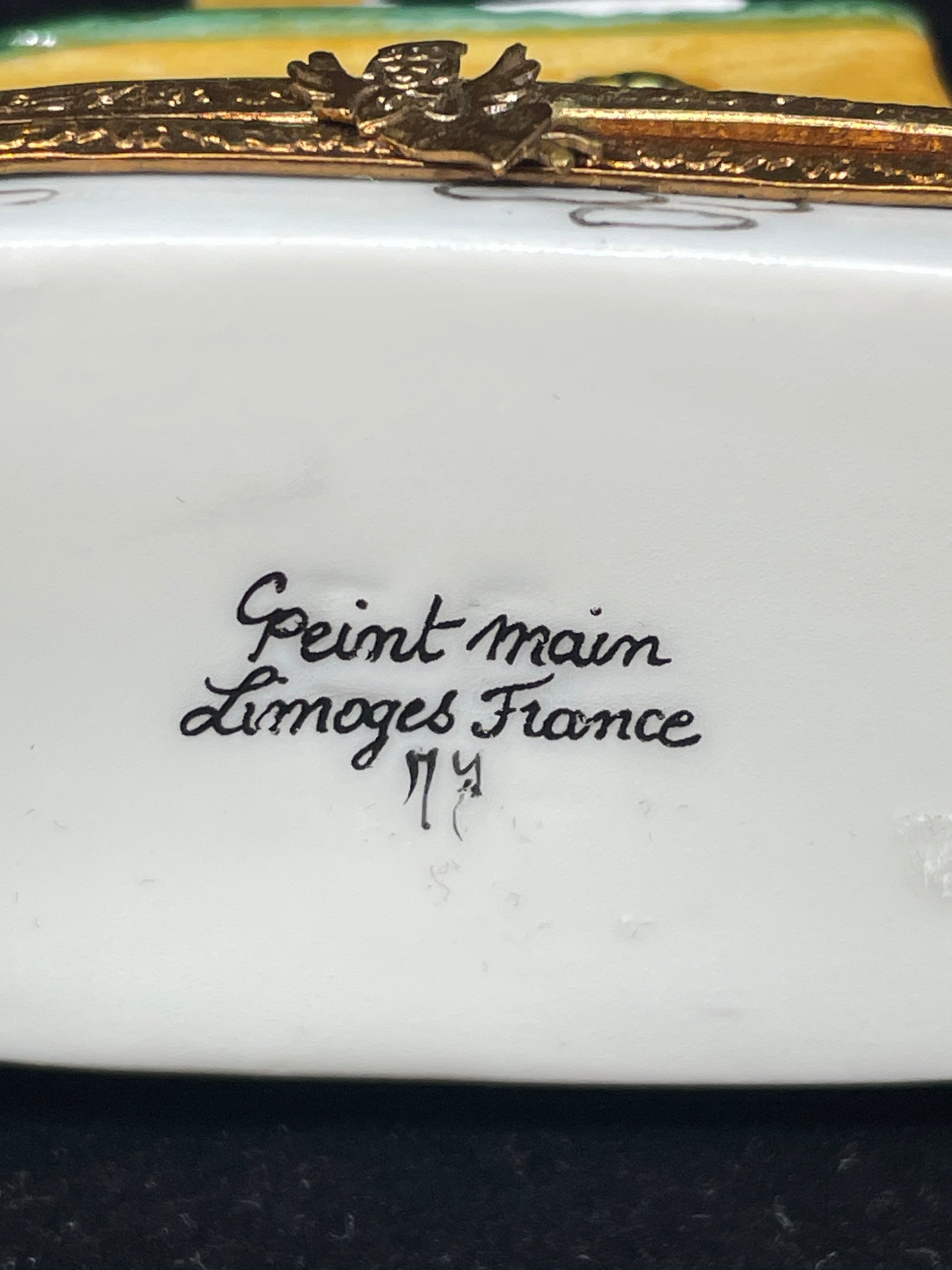 Limoges Trinket Box, Church (0IT003)