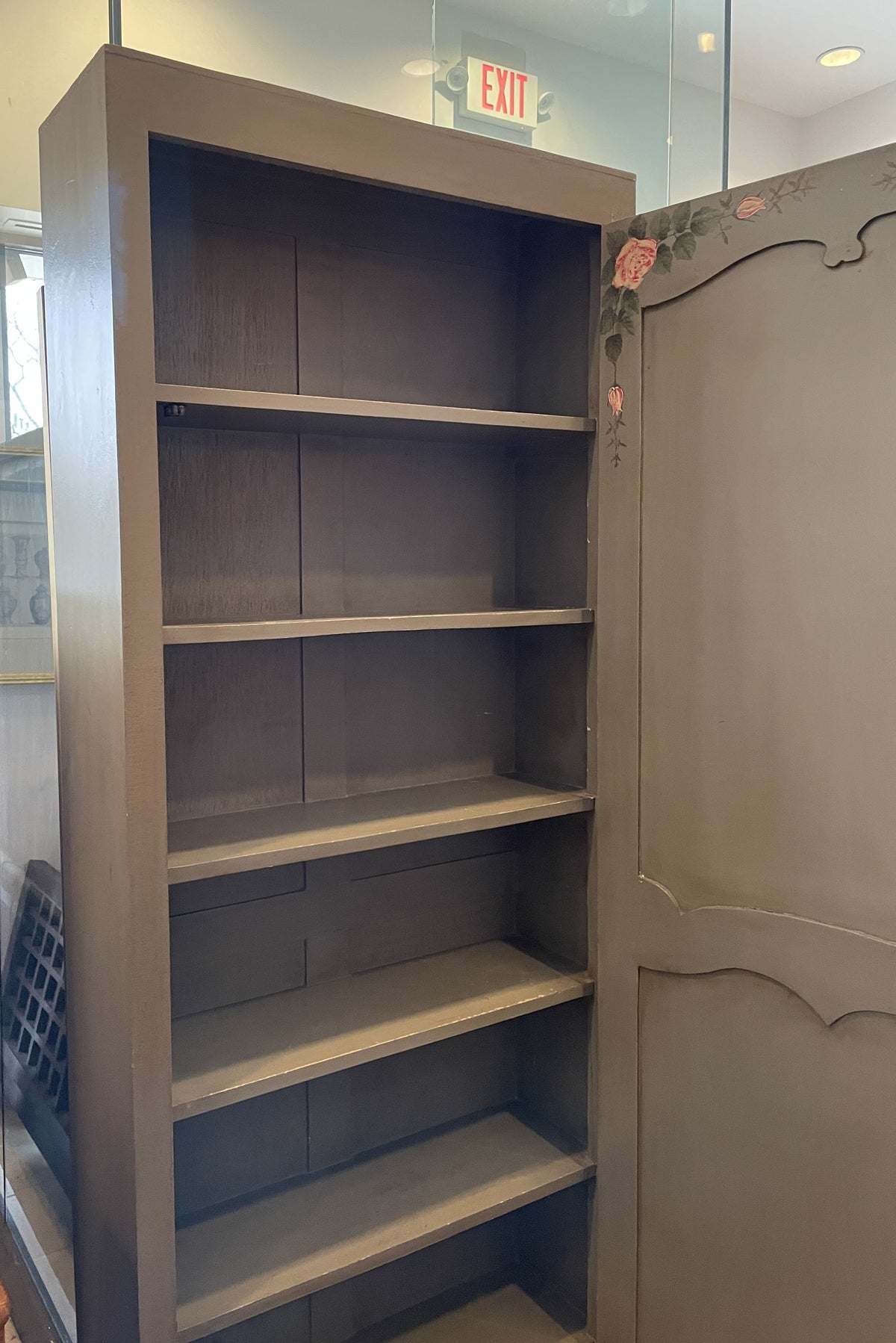 Tyrolean Style Wall Pantry/Cabinet (0QO00Q)