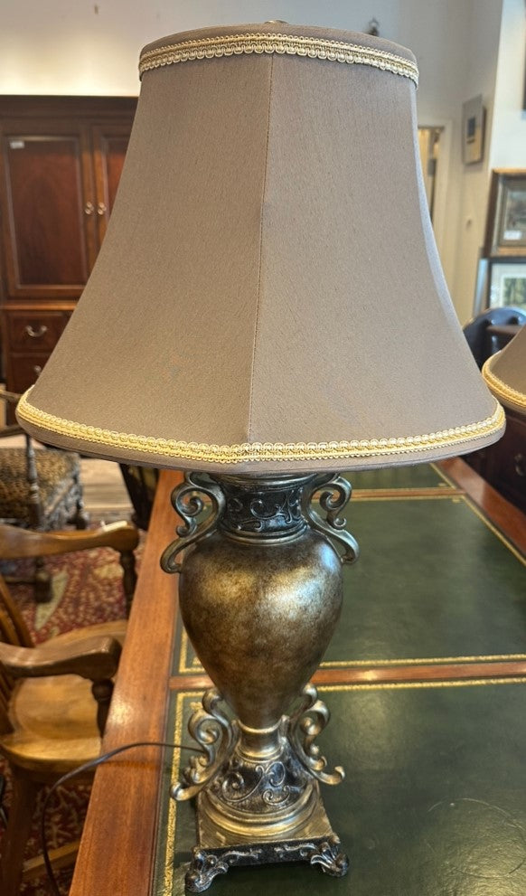 Pair of Resin Urn Lamps (VCPL9D)