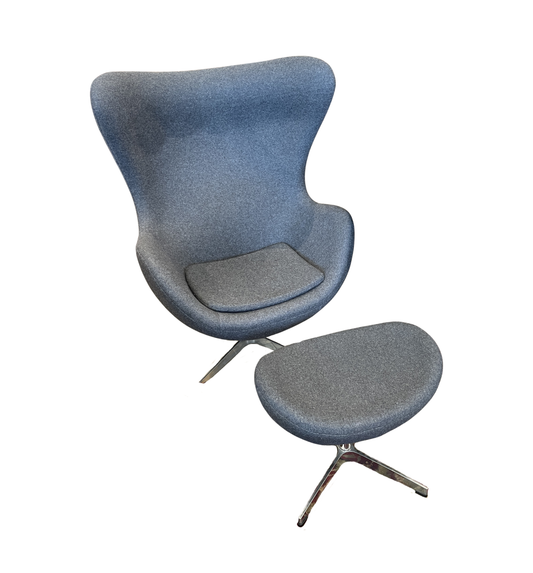 Egg Chair with Ottoman in Wool, after Fritz Hansen (0NT00C, 0NT00B) (Two Available)