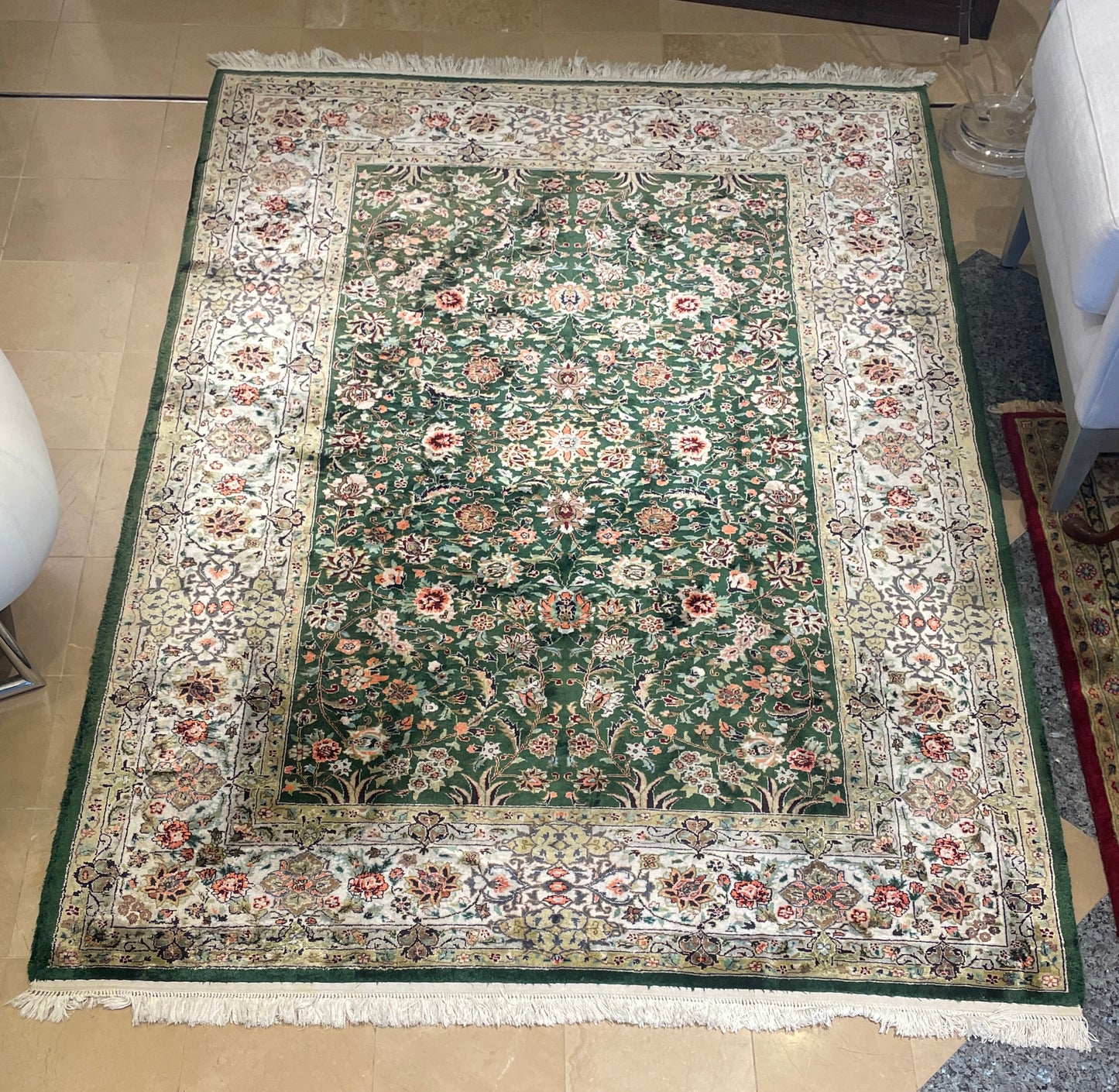 Hand Knotted Silk Green and Coral Rug (5'9x8'8) (0N5006)