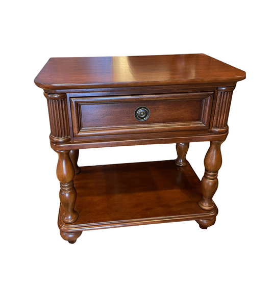 Chris Madden Nightstand (0GN004)
