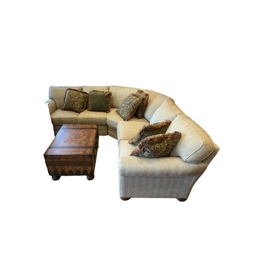 King Hickory Apartment size Sectional Sofa (0GN001)