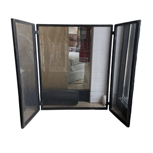 Ironware International "Bayard" Fireplace Screen (N9Y6EH)